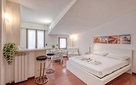 Ferrucci, 6 - Monolocale Al Settimo Cielo