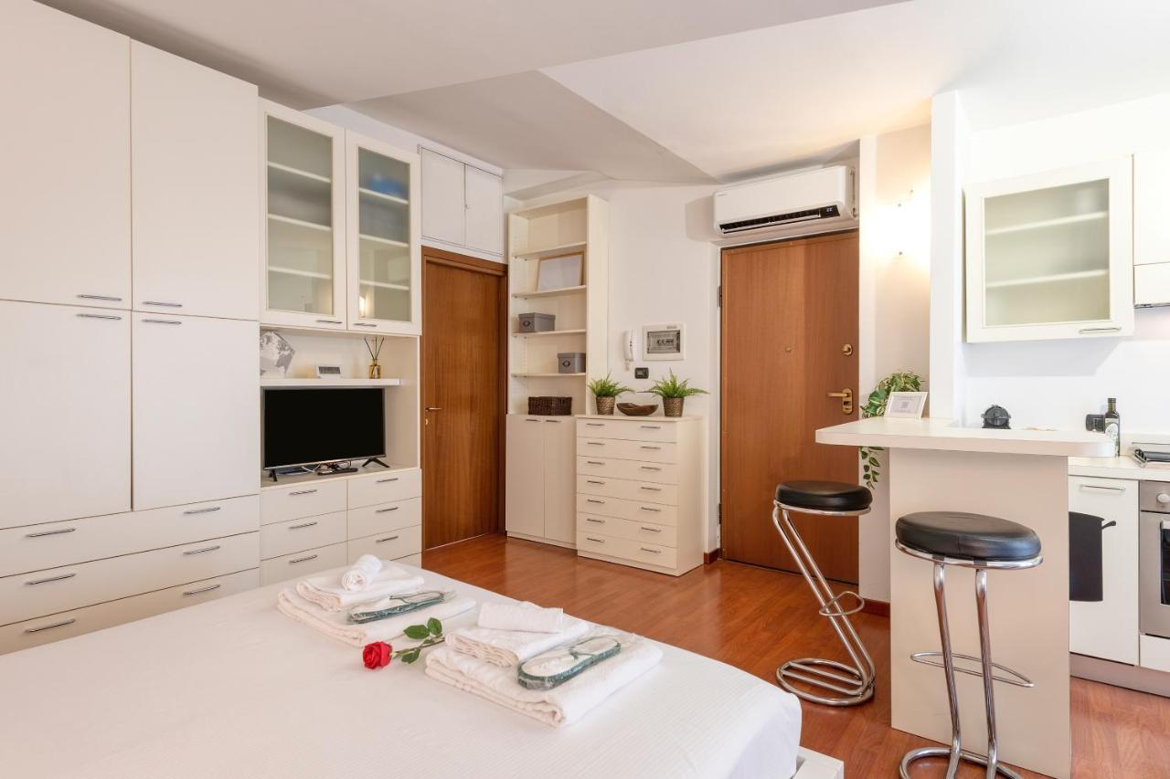 Appartamento Ferrucci, 6 - Monolocale Al Settimo Cielo Milano Esterno foto